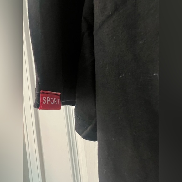 Men's New With Tags ChArmkpR Junge Black Tee With Koi Fish and Wave - Picture 3 of 4